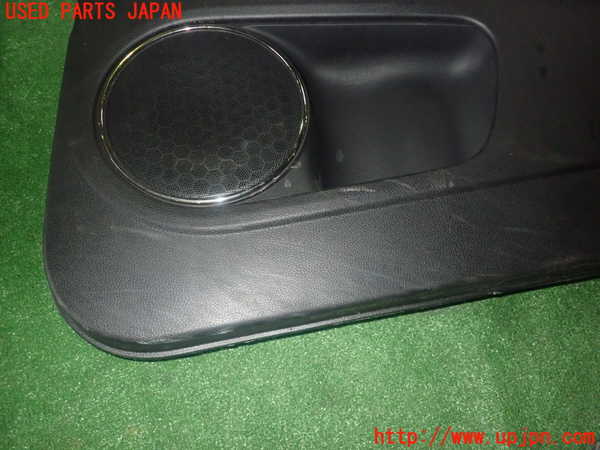 1UPJ-9234591234]ヴェゼル ハイブリッド(e：HEV)(RU3)右前ドア内張り 中古_3