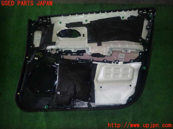 1UPJ-9234591264]ヴェゼル ハイブリッド(e：HEV)(RU3)左前ドア内張り 中古_2