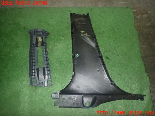 1UPJ-9234597665]ヴェゼル ハイブリッド(e：HEV)(RU3)右センターピラートリム 中古_2