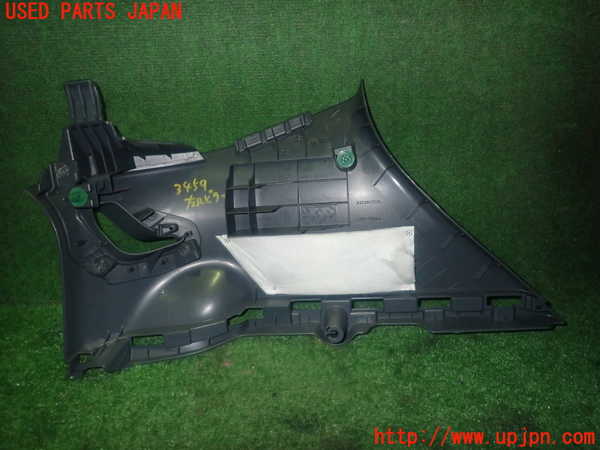 1UPJ-9234597680]ヴェゼル ハイブリッド(e：HEV)(RU3)左リアピラートリム 中古_2