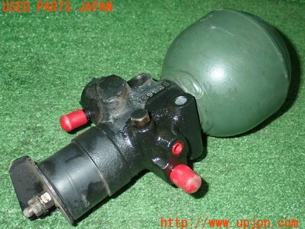 3UPJ=9234600404]シトロエン CX 25DTR TURBO 2(型式不明)純正 588684 ハイドロリックプレッシャーレギュレーター 中古_2