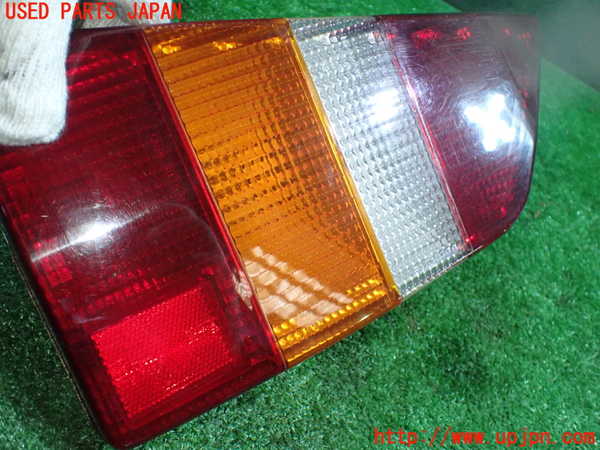1UPJ-9234601530]シトロエン・CX(型式不明)右テールランプ 中古_2