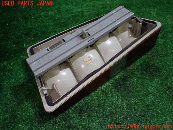 1UPJ-9234601530]シトロエン・CX(型式不明)右テールランプ 中古_3