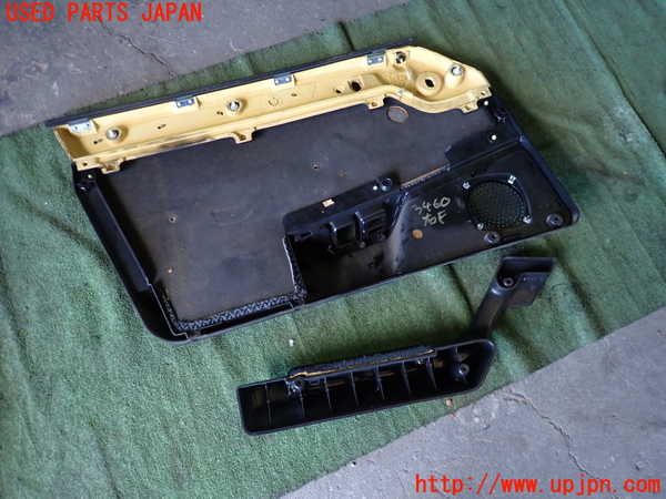 1UPJ-9234601234]シトロエン・CX(型式不明)右前ドア内張り 中古_4