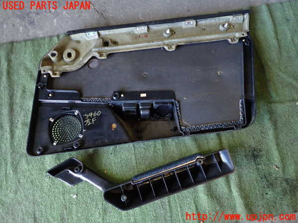 1UPJ-9234601264]シトロエン・CX(型式不明)左前ドア内張り 中古_4