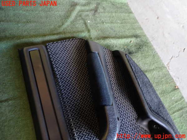 1UPJ-9234601294]シトロエン・CX(型式不明)右後ドア内張り 中古_3