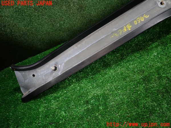 1UPJ-9234607660]シトロエン・CX(型式不明)左フロントピラートリム 中古_4