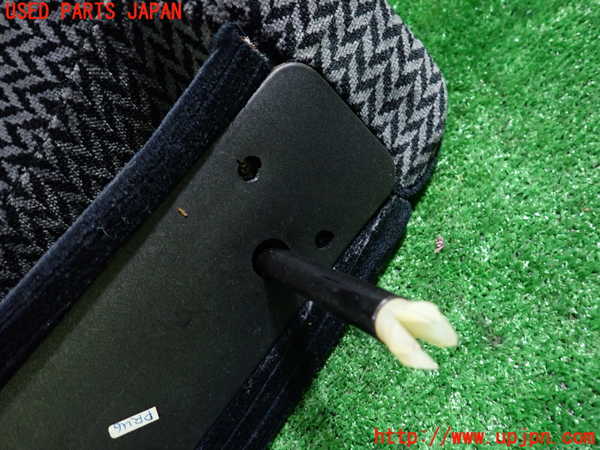 1UPJ-9234607070]シトロエン・CX(型式不明)助手席ヘッドレスト 中古_4