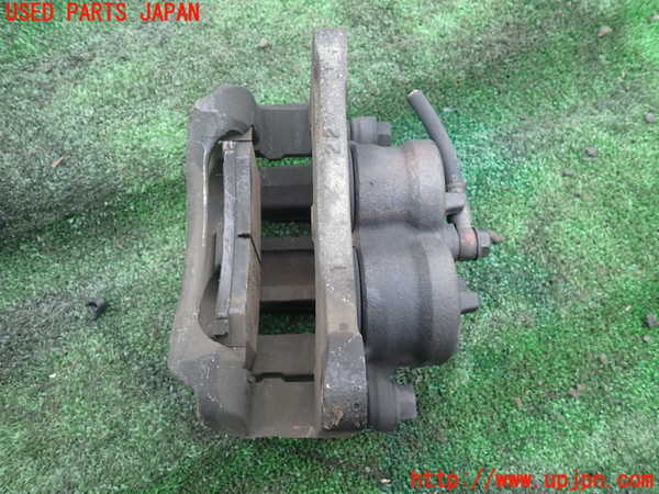 1UPJ-9234614080]パジェロ(V93W)右フロントキャリパー 中古_2