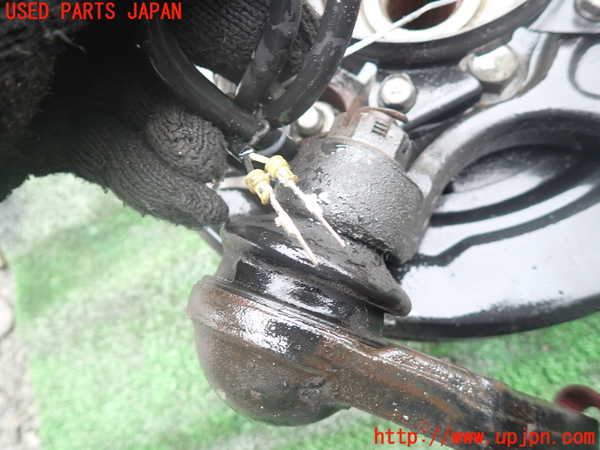1UPJ-9234614300]パジェロ(V93W)右リアナックルハブ 中古_3