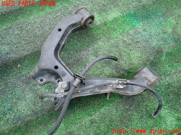 1UPJ-9234615136]パジェロ(V93W)左フロントアッパーアーム1 中古_3