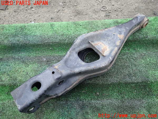1UPJ-9234615227]パジェロ(V93W)左リアロアアーム2 中古_2