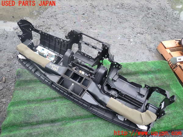 1UPJ-9234617505]パジェロ(V93W)ダッシュボード 中古_5