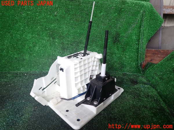 1UPJ-9234617555]パジェロ(V93W)ATシフトレバー 中古_2