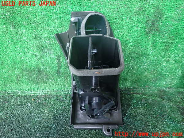 1UPJ-9234617526]パジェロ(V93W)エアコン吹き出し口1 (右) 中古_2