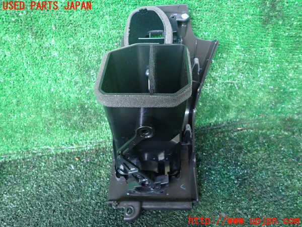 1UPJ-9234617527]パジェロ(V93W)エアコン吹き出し口2 (左) 中古_2