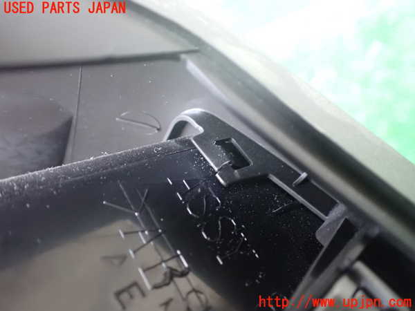 1UPJ-9234617527]パジェロ(V93W)エアコン吹き出し口2 (左) 中古_3