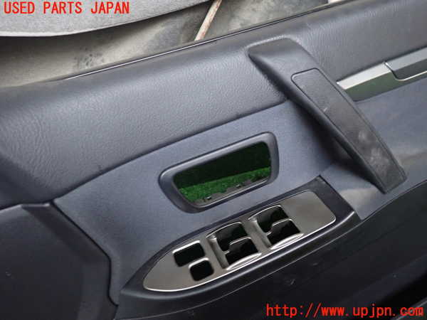 1UPJ-9234611234]パジェロ(V93W)右前ドア内張り 中古_2