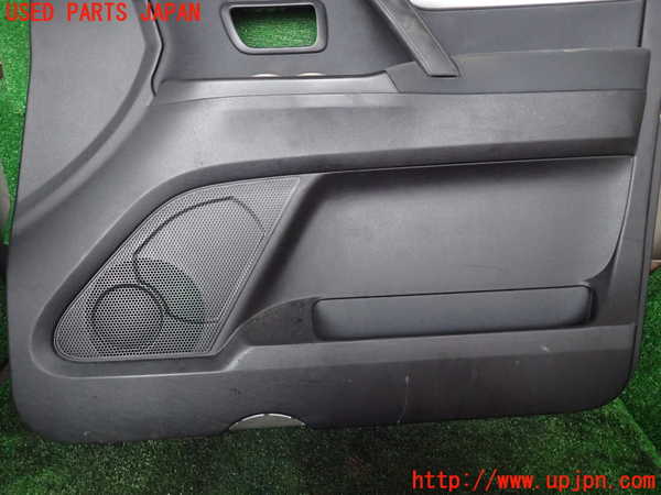 1UPJ-9234611234]パジェロ(V93W)右前ドア内張り 中古_3