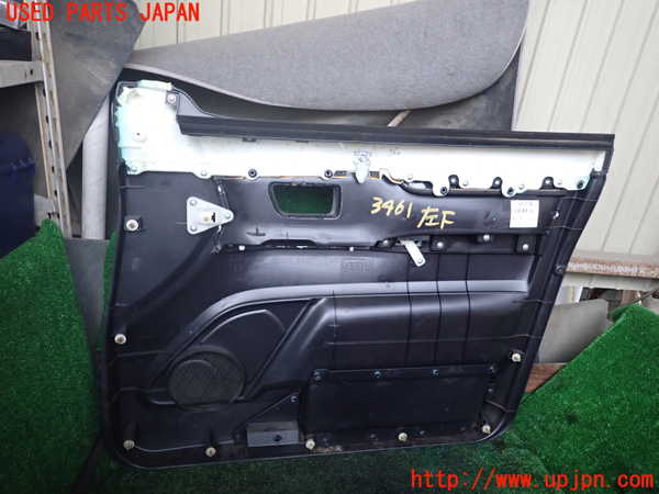 1UPJ-9234611264]パジェロ(V93W)左前ドア内張り 中古_4