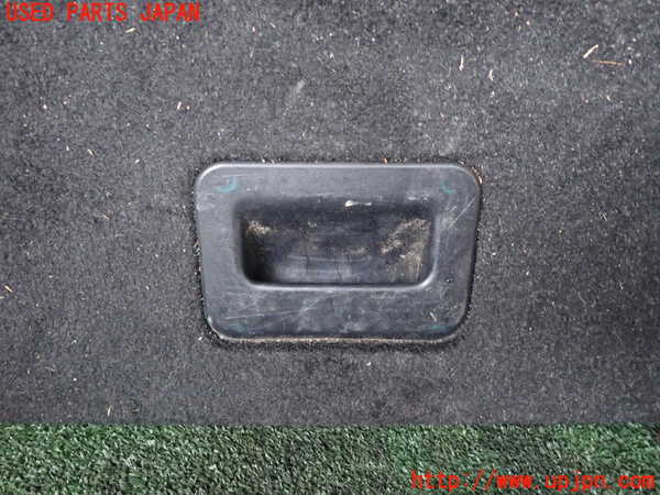 1UPJ-9234617771]パジェロ(V93W)ラゲッジトレイ1 中古_2