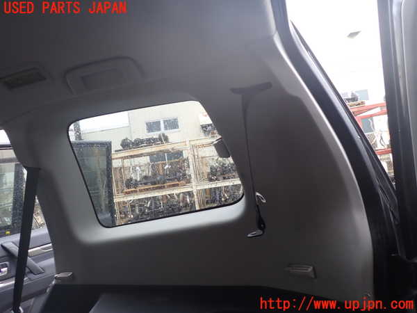 1UPJ-9234617675]パジェロ(V93W)右リアピラートリム 中古_2