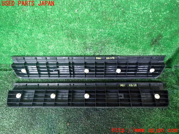 1UPJ-9234617740]パジェロ(V93W)スカッフプレート 中古_2