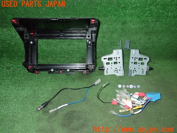 3UPJ=9234620512]ジムニーシエラ JC(JB74W 3型)社外 ナビ取付けキット 純正 オーディオパネル付き 中古_2