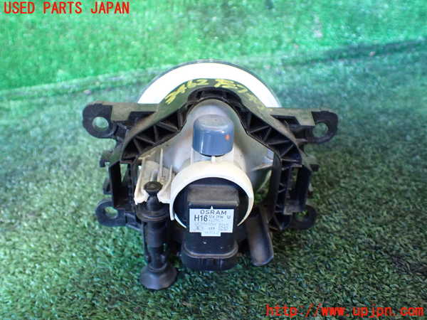 1UPJ-9234621182]ジムニー シエラ(JB74W)左フォグ 中古_3