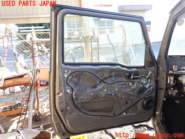 1UPJ-9234621260]ジムニー シエラ(JB74W)左ドア 中古_4