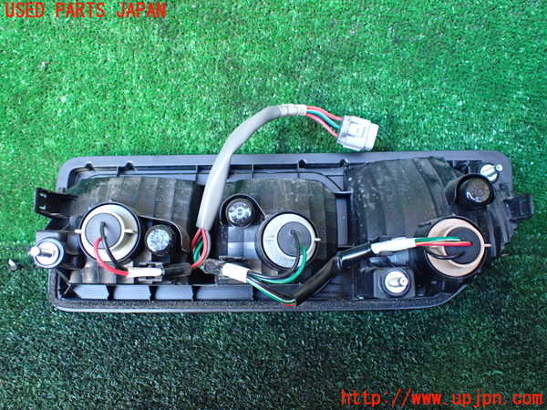 1UPJ-9234621536]ジムニー シエラ(JB74W)左テールランプ 中古_3