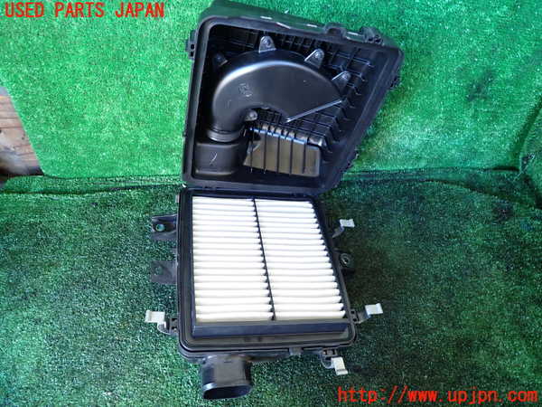1UPJ-9234622560]ジムニー シエラ(JB74W)エアクリーナーボックス 中古_3