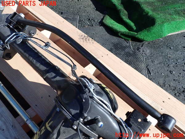 1UPJ-9234624370]ジムニー シエラ(JB74W)フロントデフホーシング 中古_5