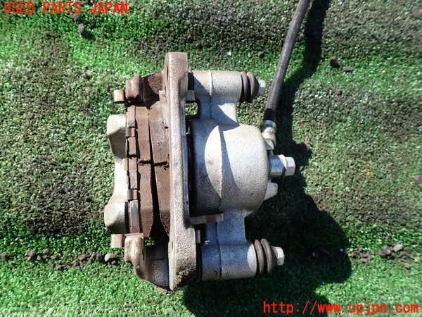 1UPJ-9234624080]ジムニー シエラ(JB74W)右フロントキャリパー 中古_2