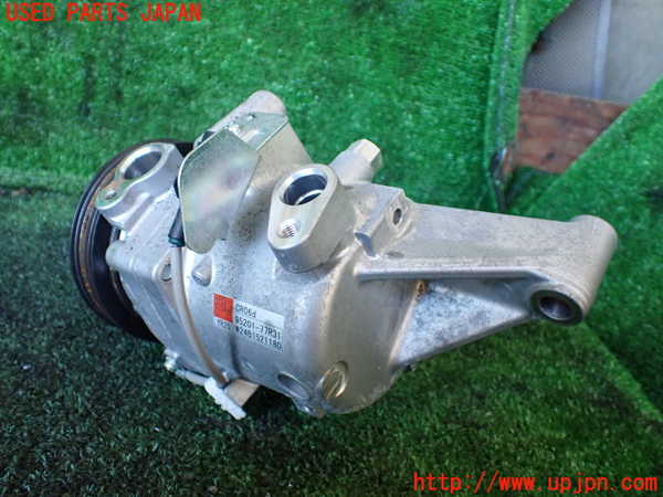 1UPJ-9234626025]ジムニー シエラ(JB74W)エアコンコンプレッサー 中古_2