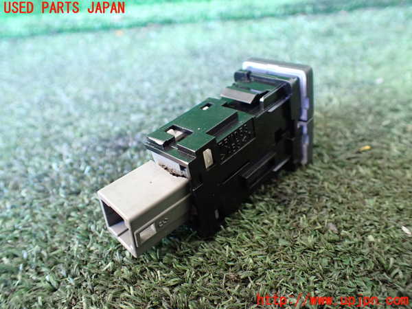 1UPJ-9234626307]ジムニー シエラ(JB74W)スイッチ2 中古_3