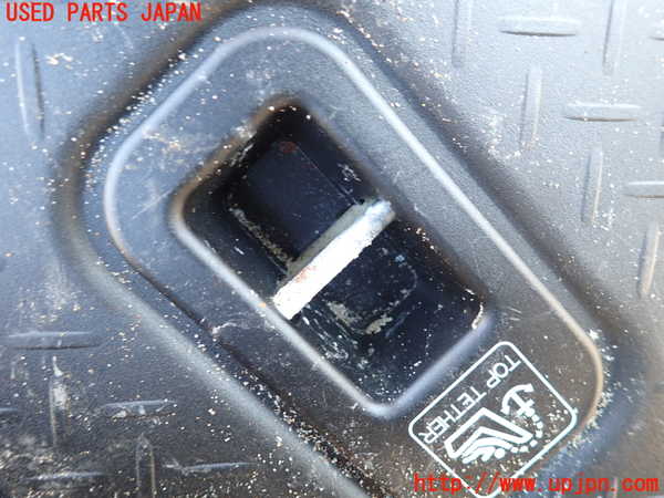 1UPJ-9234627385]ジムニー シエラ(JB74W)リアシート 中古_5