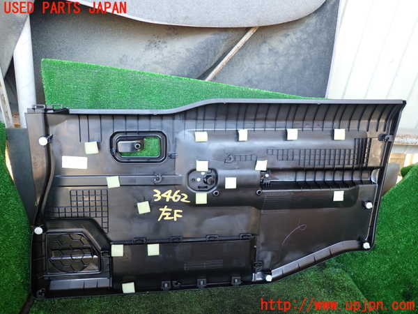 1UPJ-9234621264]ジムニー シエラ(JB74W)左ドア内張り 中古_4