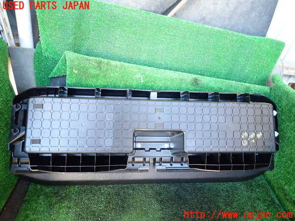 1UPJ-9234627771]ジムニー シエラ(JB74W)ラゲッジトレイ1 中古_3