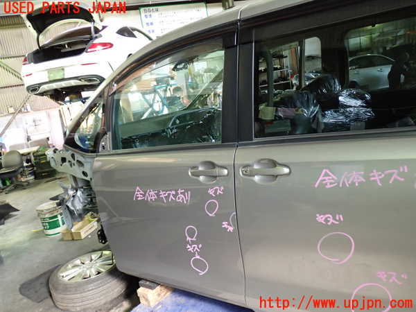 1UPJ-9234631260]ノア(ヴォクシー)(ZRR85G)左前ドア 中古_2