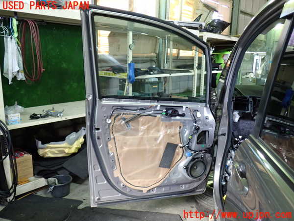 1UPJ-9234631260]ノア(ヴォクシー)(ZRR85G)左前ドア 中古_5