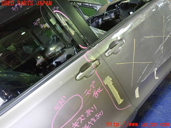 1UPJ-9234631290]ノア(ヴォクシー)(ZRR85G)右後ドア 中古_2