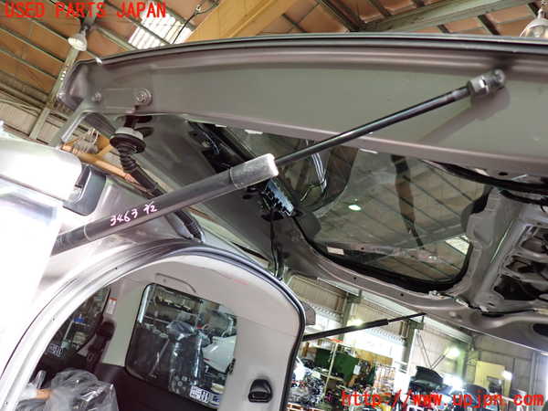 1UPJ-9234631584]ノア(ヴォクシー)(ZRR85G)リアゲートダンパー 中古_2