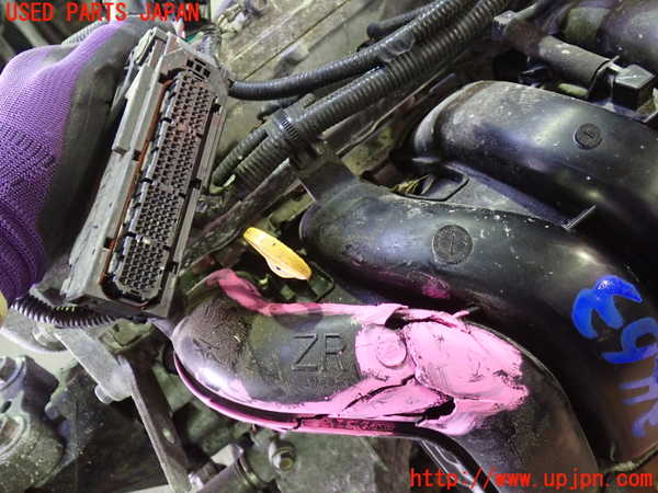 1UPJ-9234632010]ノア(ヴォクシー)(ZRR85G)エンジン 3ZR-FAE 4WD ジャンク_3