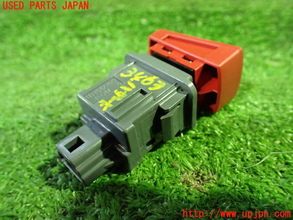 1UPJ-9234636290]ノア(ヴォクシー)(ZRR85G)ハザードスイッチ 中古_2