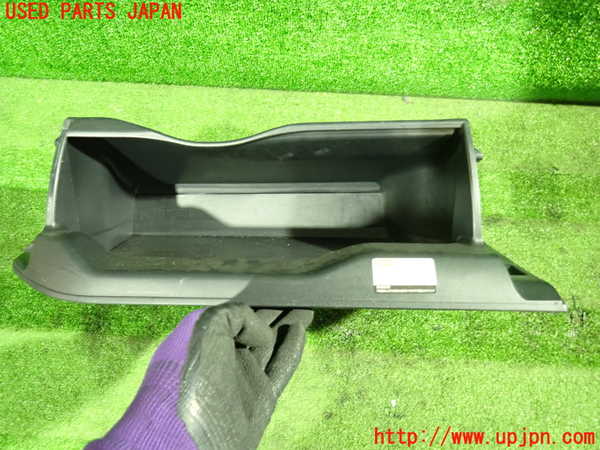 1UPJ-9234637517]ノア(ヴォクシー)(ZRR85G)グローブボックス2 中古_2