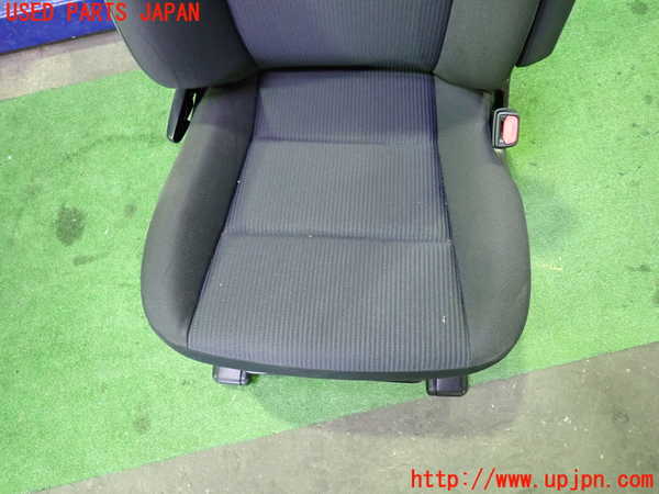 1UPJ-9234637035]ノア(ヴォクシー)(ZRR85G)運転席シート 中古_4
