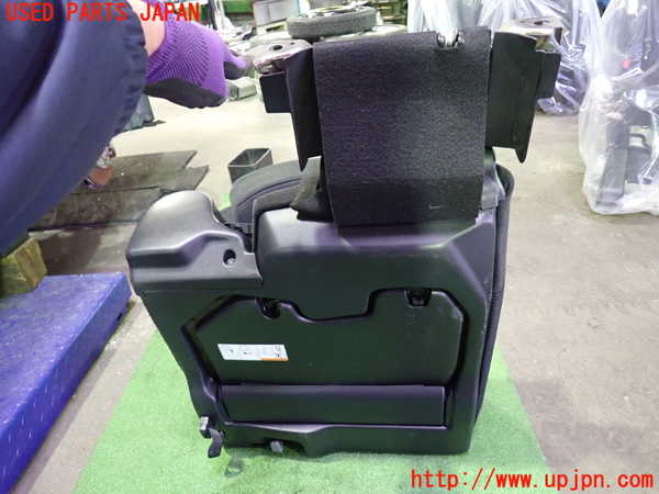 1UPJ-9234637235]ノア(ヴォクシー)(ZRR85G)右3列目シート 中古_5