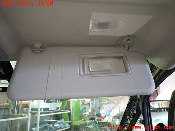 1UPJ-9234637625]ノア(ヴォクシー)(ZRR85G)室内サンバイザー右側 中古_3