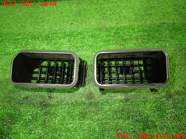 1UPJ-9234637528]ノア(ヴォクシー)(ZRR85G)エアコン吹き出し口3 中古_2